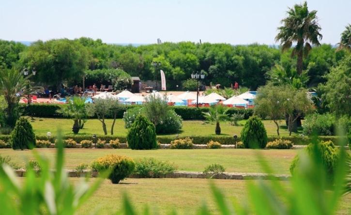 Conte Di Cabrera Hotel Club Pozzallo Kültér fotó